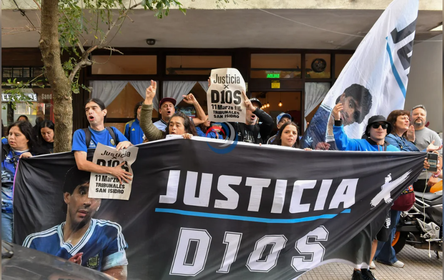 El juicio por la muerte de Maradona se reinicia tras la anulación por escándalo&nbsp;judicial