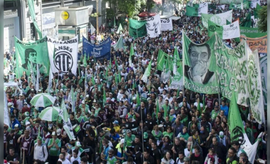 Empleados públicos porteños reclaman aumento salarial y estabilidad laboral con una nueva&nbsp;protesta
