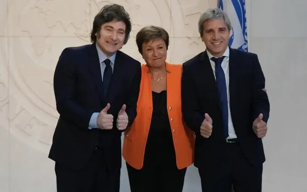 Milei y Caputo se reunirán con la presidenta del FMI en medio de la presión&nbsp;cambiaria